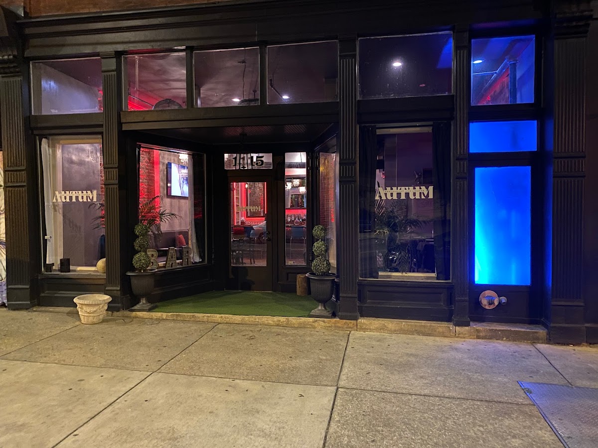 Autum Restaurant & Lounge